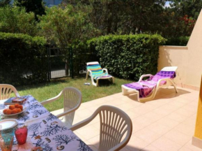 Bright apartment with private garden - Beahost